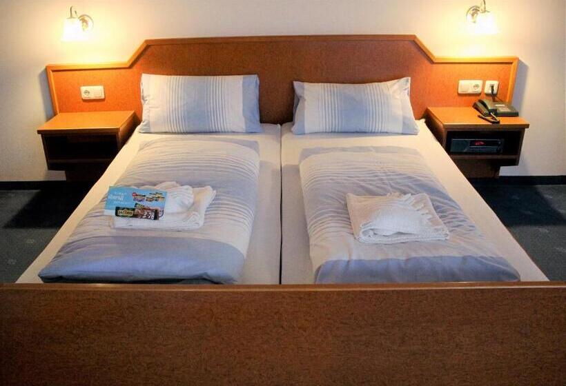 패밀리 룸, Waldhotel Feldbachtal