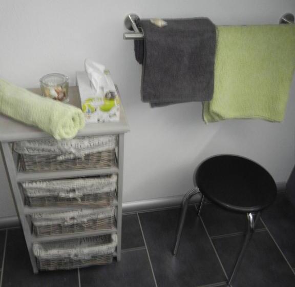 Номер Стандарт, Gutshof Zum Adlernest