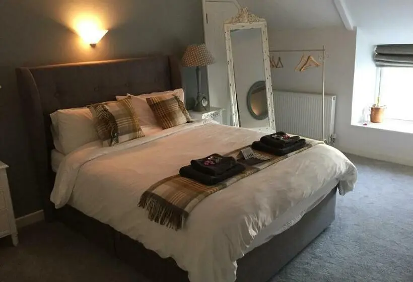 バス共有のスタンダードルーム, The Golden Mile Country Inn