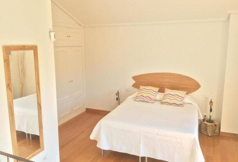 غرفة قياسية مزوَّدة بتراس, Somo Surfskate Hostel