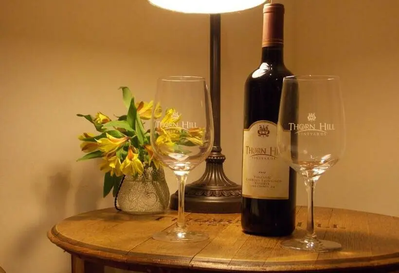 デラックススイート, Thorn Hill Vineyards Villa Suites