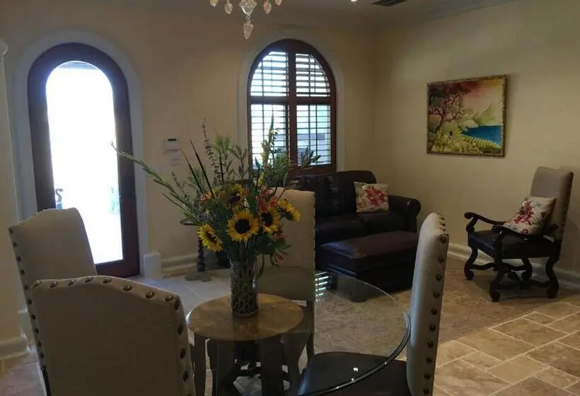 キングサイズベッドのデラックススイート, Thorn Hill Vineyards Villa Suites