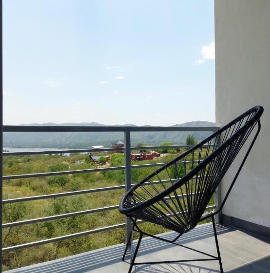 1 Bedroom Apartment Lake View, Complejo Joansa