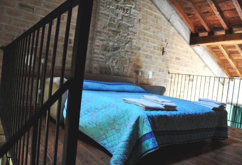 스탠다드 스튜디오, Agriturismo Campo Del Pillo
