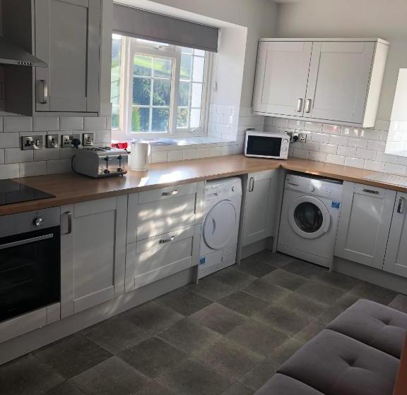 1间卧室的房子, Pengarreg Fawr