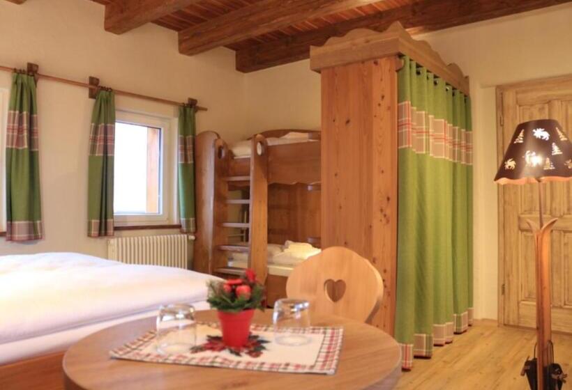 スタンダード４人部屋, Wachbergbaude