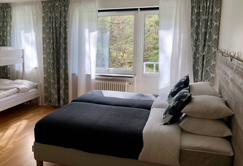 Семейный Номер, Kroppefjäll B&b