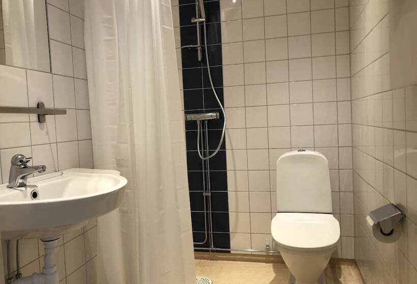 Семейный Номер, Kroppefjäll B&b