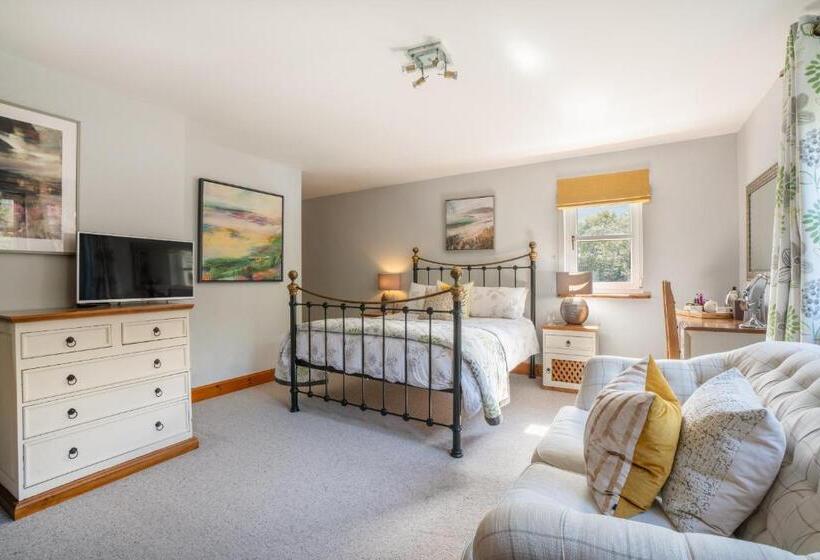 غرفة قياسية سرير كينج, Killoran House