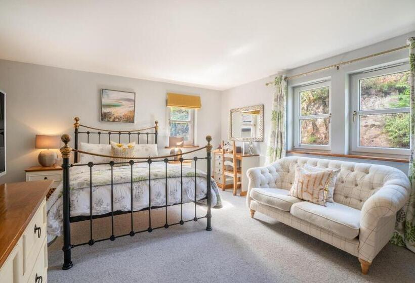 غرفة قياسية سرير كينج, Killoran House