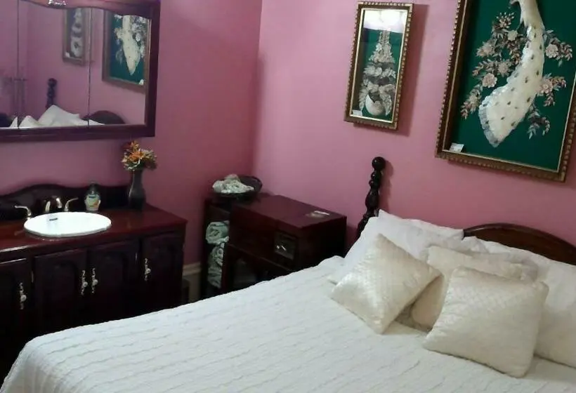 キングサイズベッドのスタンダードルーム, The Mays Place Bed And Breakfast