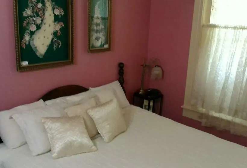 キングサイズベッドのスタンダードルーム, The Mays Place Bed And Breakfast
