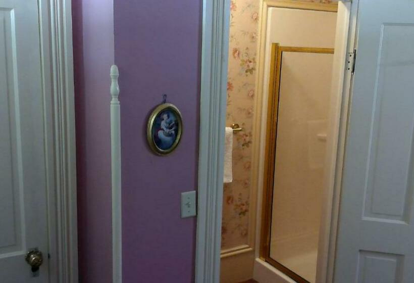 غرفة قياسية سرير كينج, The Mays Place Bed And Breakfast