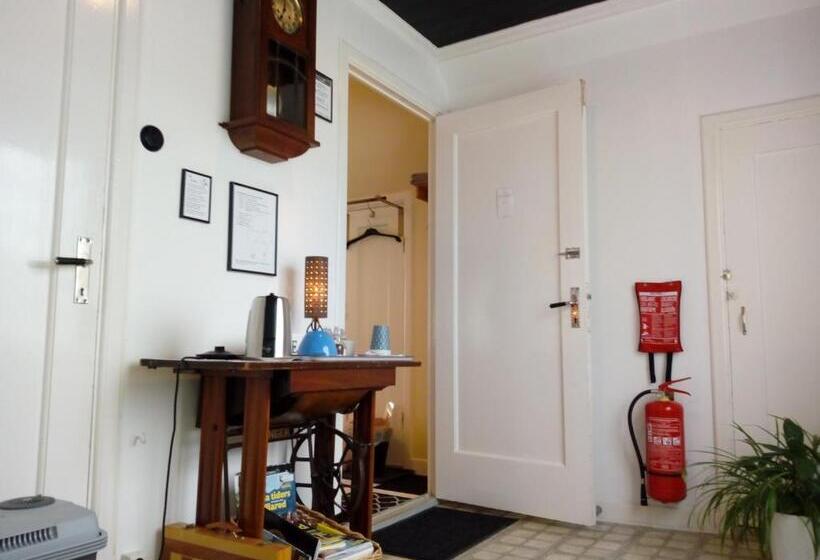 Номер Стандарт, Ullaredsgården B&b Express