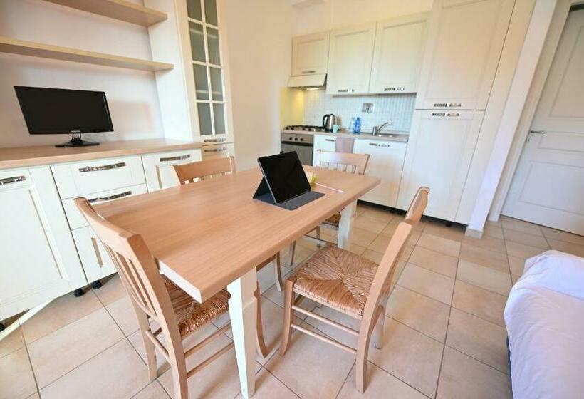 דירת חדר, Aba Village Rta