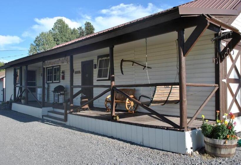 Bungalow Rodzinny, Aspen Inn
