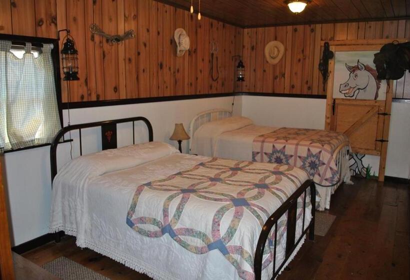 Bungalow Rodzinny, Aspen Inn