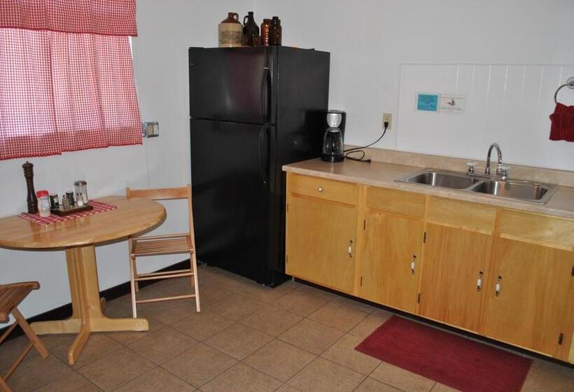 Bungalow Rodzinny, Aspen Inn