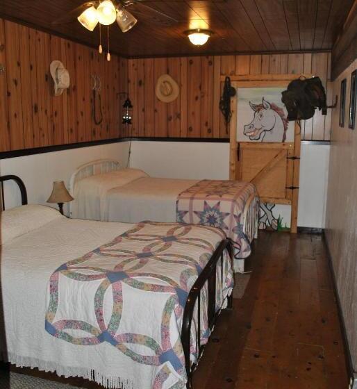 Bungalow Rodzinny, Aspen Inn