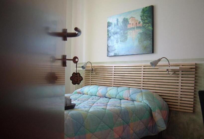 Standard room with outdoor bath, B&b Il Guado