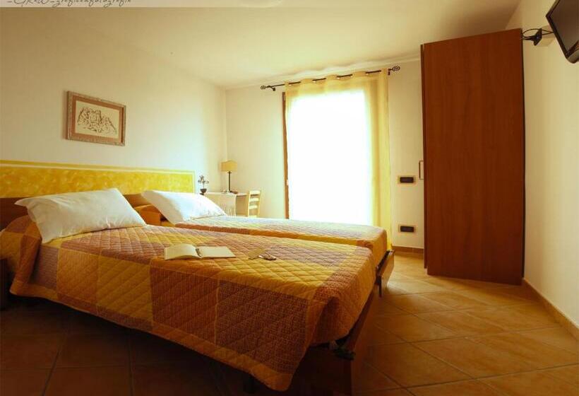 Standard room with outdoor bath, B&b Il Guado
