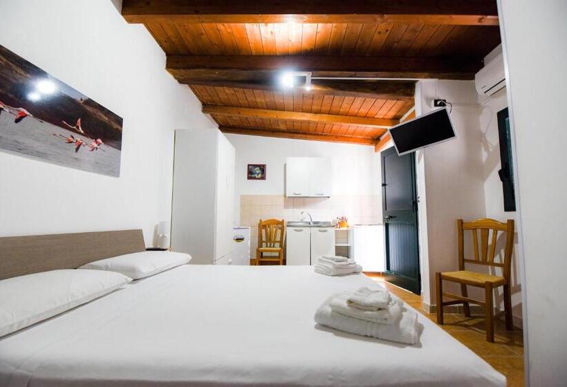 غرفة قياسية رباعية, B&b Macchia Mediterranea