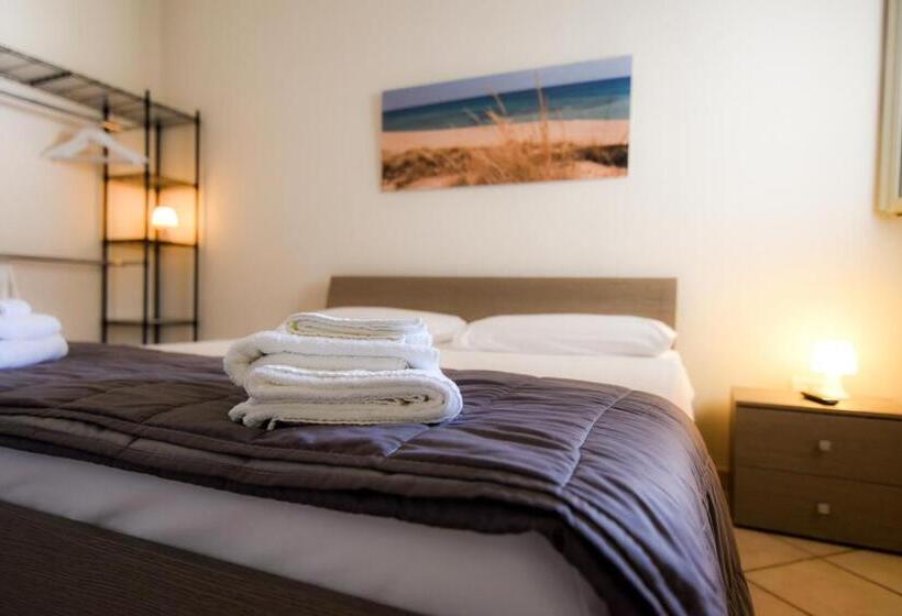 غرفة قياسية رباعية, B&b Macchia Mediterranea