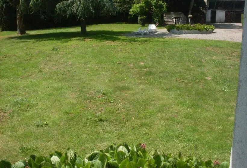 スタンダードインサイドビュールーム, Domaine Saint Hilaire