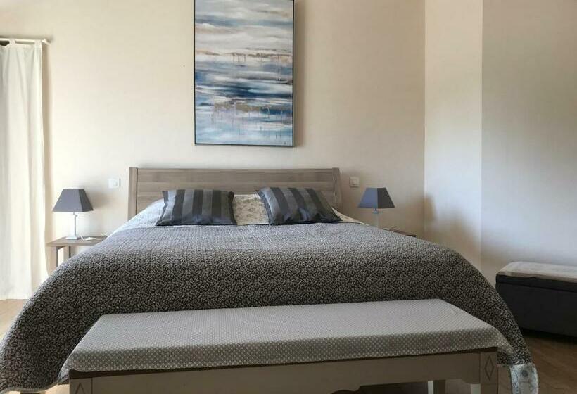 スタンダードトリプルルーム, La Boisnière