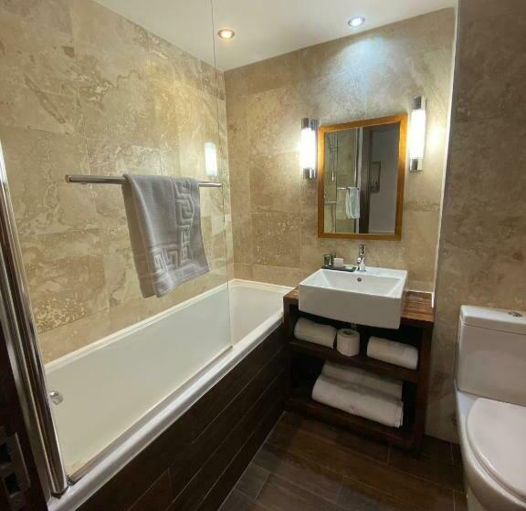 Номер Стандарт, Tomahawk Steakhouse Potto