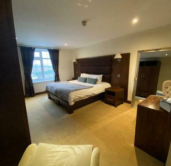 Номер Стандарт, Tomahawk Steakhouse Potto