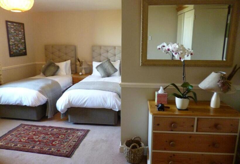 带大床的标准间, Hall Farm Bed & Breakfast