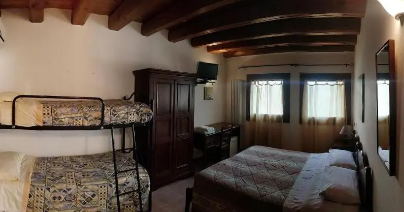 ４ベッドルームクラシックタイプ, Agriturismo L Albara   Wines, Pool & Spa