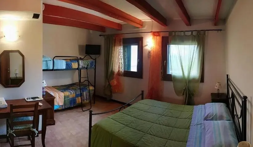４ベッドルームクラシックタイプ, Agriturismo L Albara   Wines, Pool & Spa
