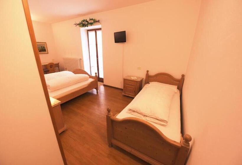 חדר סטנדרט לשלושה, Agriturismo Salizzoni