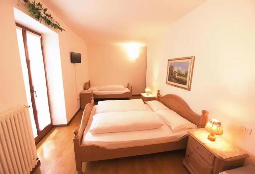 スタンダードトリプルルーム, Agriturismo Salizzoni