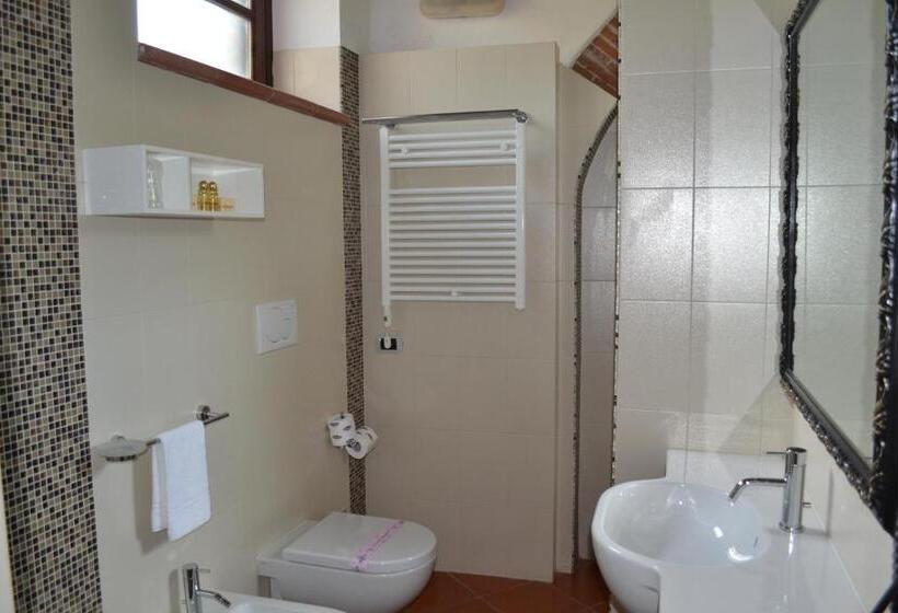 Номер Стандарт с Балконом, Calidario Terme Etrusche