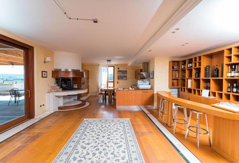 غرفة قياسية, Fattoria Colsanto