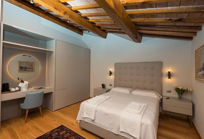 جناح سوبيريور, Fattoria Colsanto