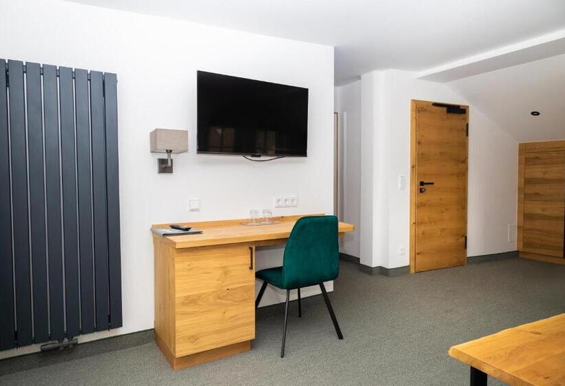 주니어 스위트 발코니, Gasthof Zum Bäckerwirt