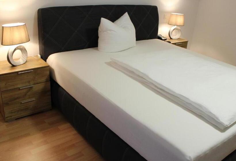 Standart Oda, Glas Schwarzwald