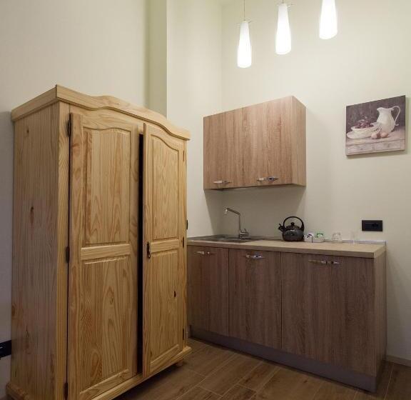 패밀리 룸 공용 욕실, La Rondanina