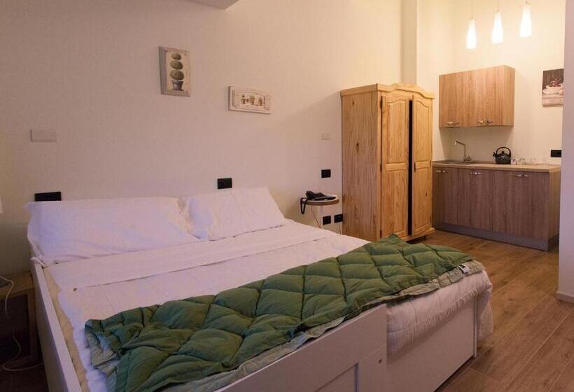 패밀리 룸 공용 욕실, La Rondanina