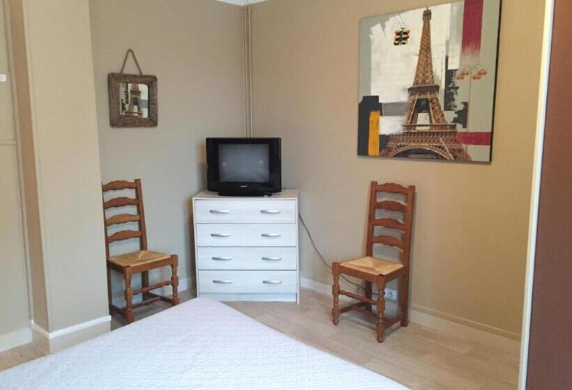 غرفة قياسية, Le Commerce