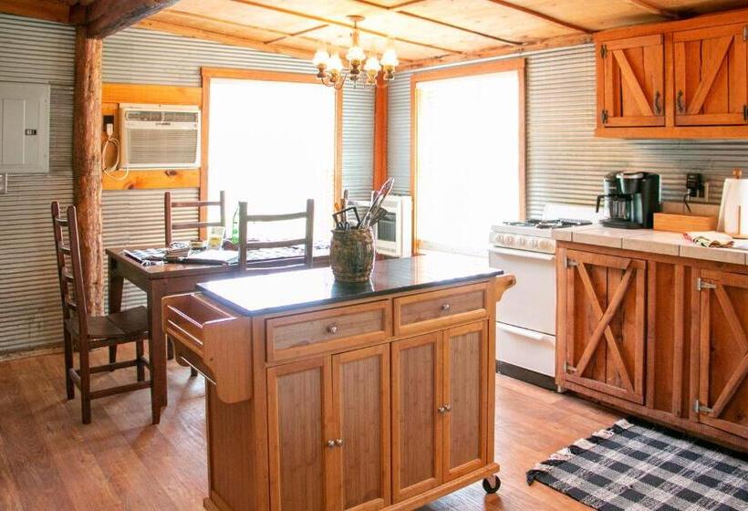 Люкс Кровать Кинг, Panther Valley Ranch