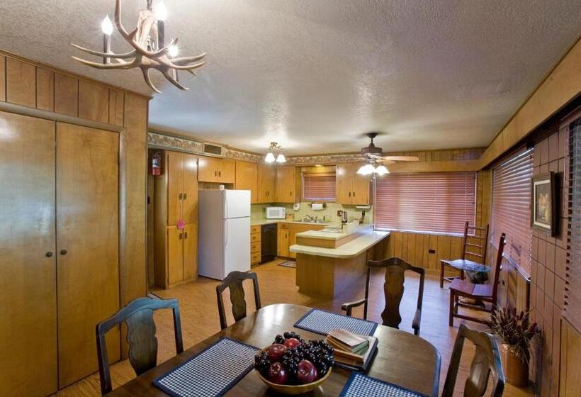 Люкс Повышенной Комфортности, Panther Valley Ranch