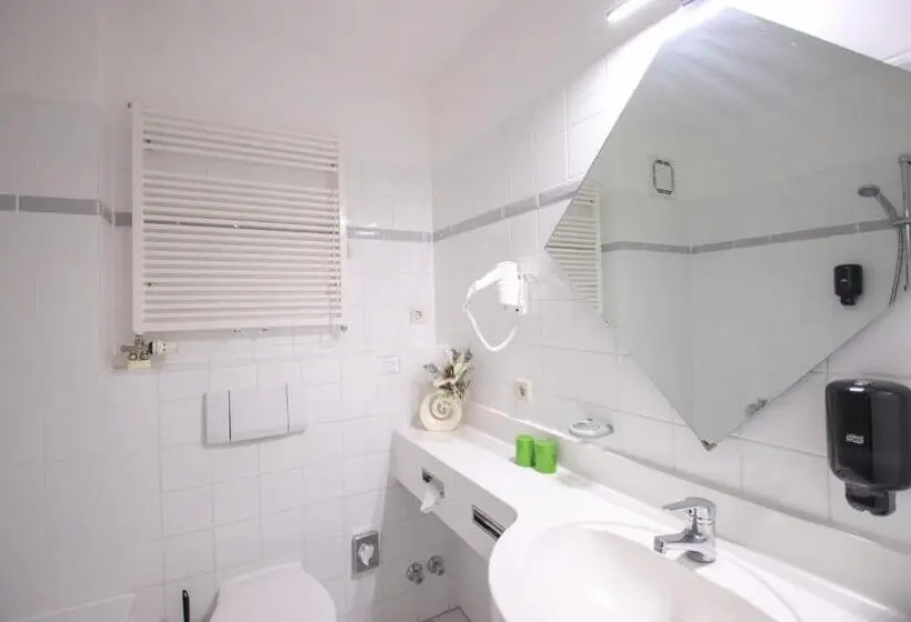 バルコニー付きデラックスルーム, Inselhotel Kleiner Bodden