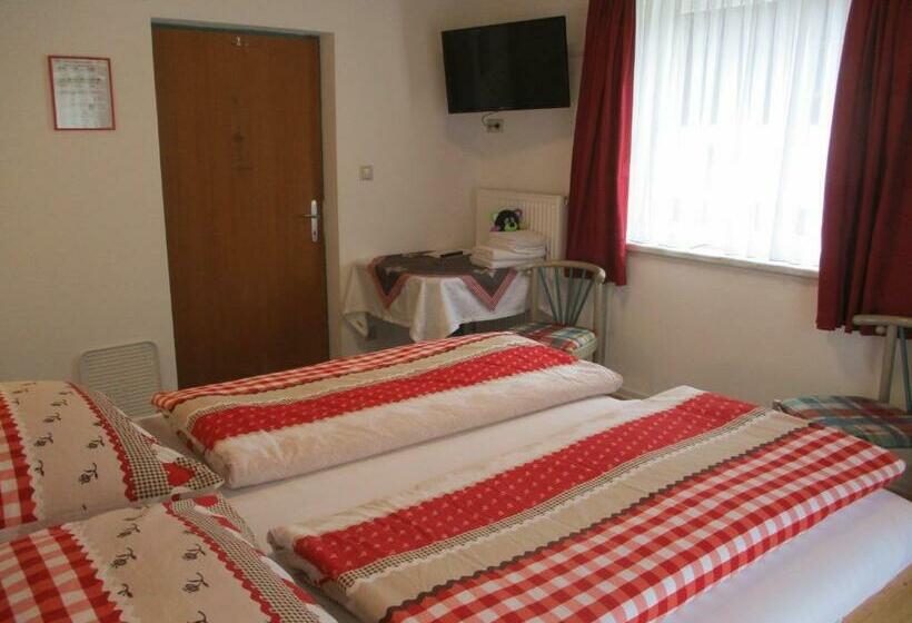 חדר סטנדרט, Adlerhorst