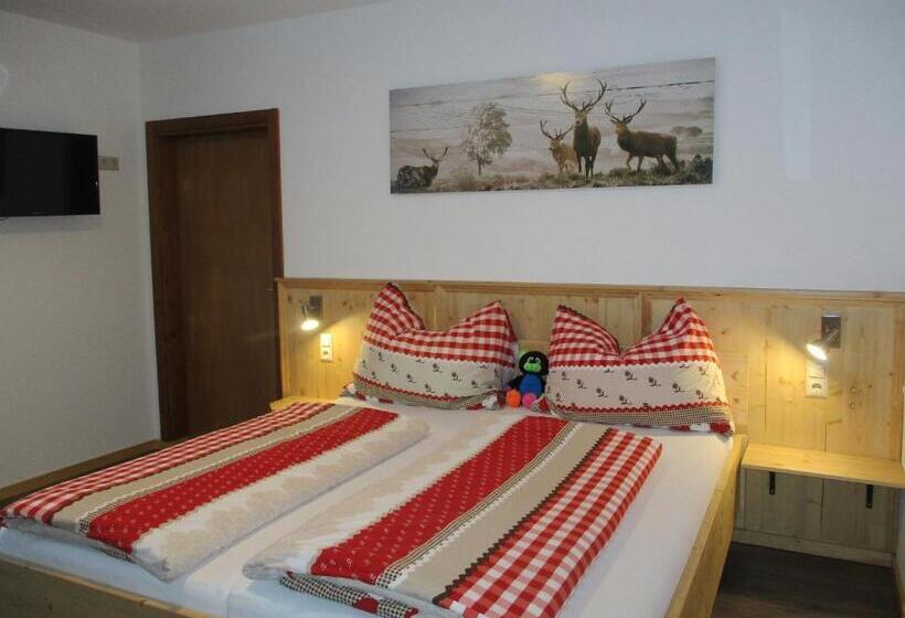 חדר משפחתי נוף להרים, Adlerhorst