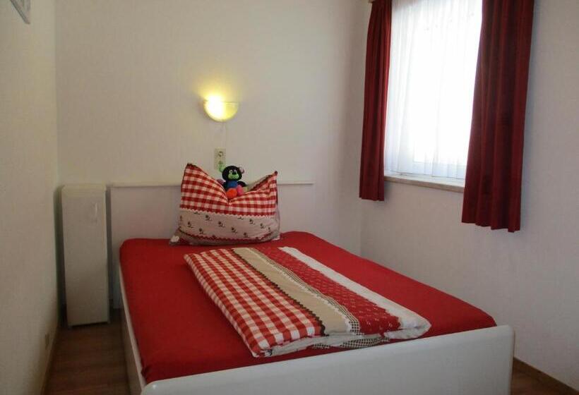 חדר סטנדרט יחיד, Adlerhorst